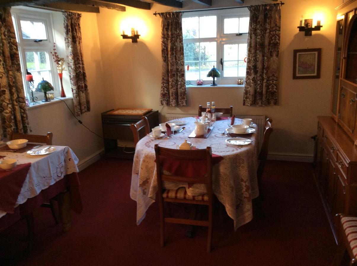 The Old Forge B&B Knockin Buitenkant foto
